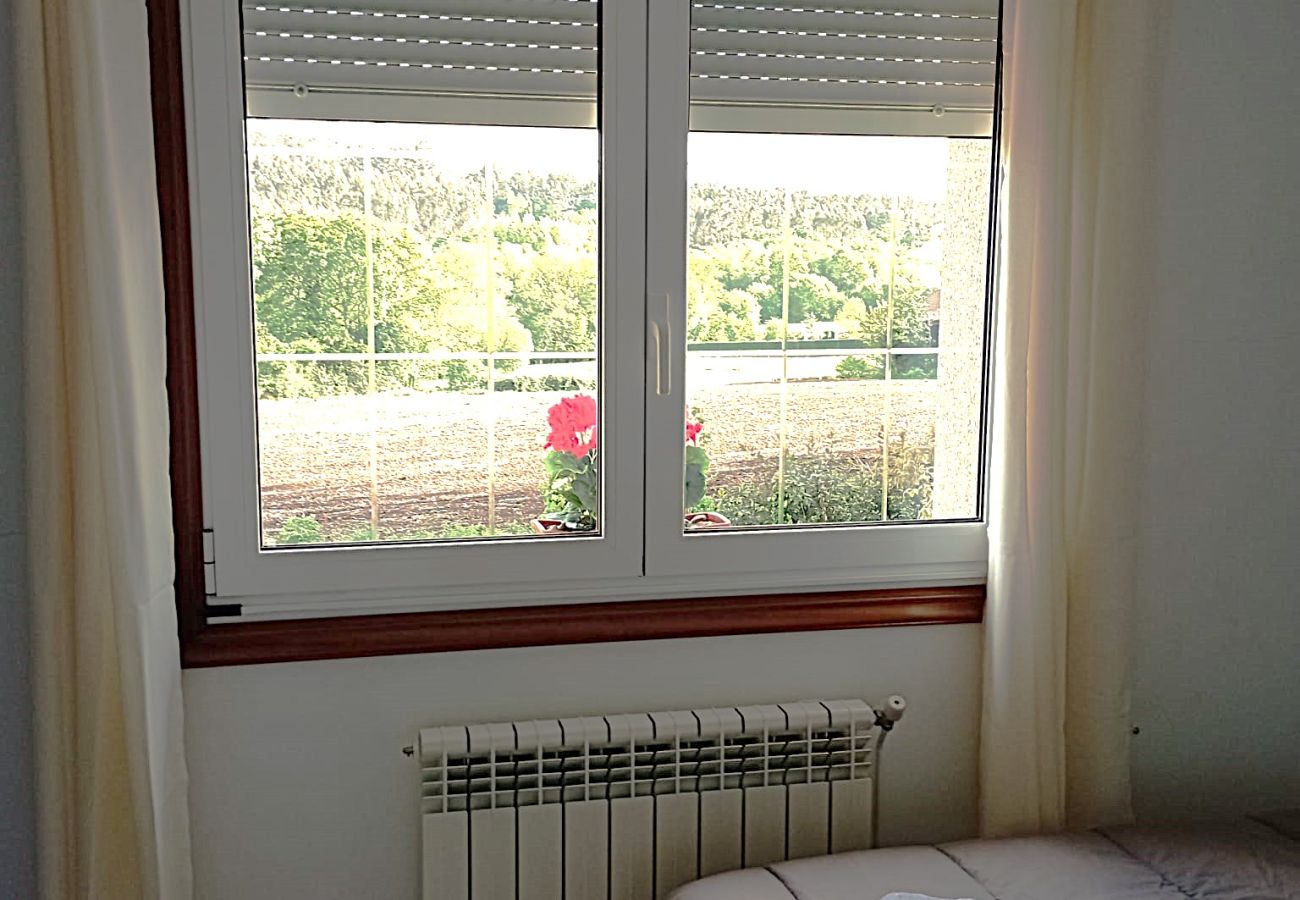 Rent by room in Santiago de Compostela - Ordes Room 3