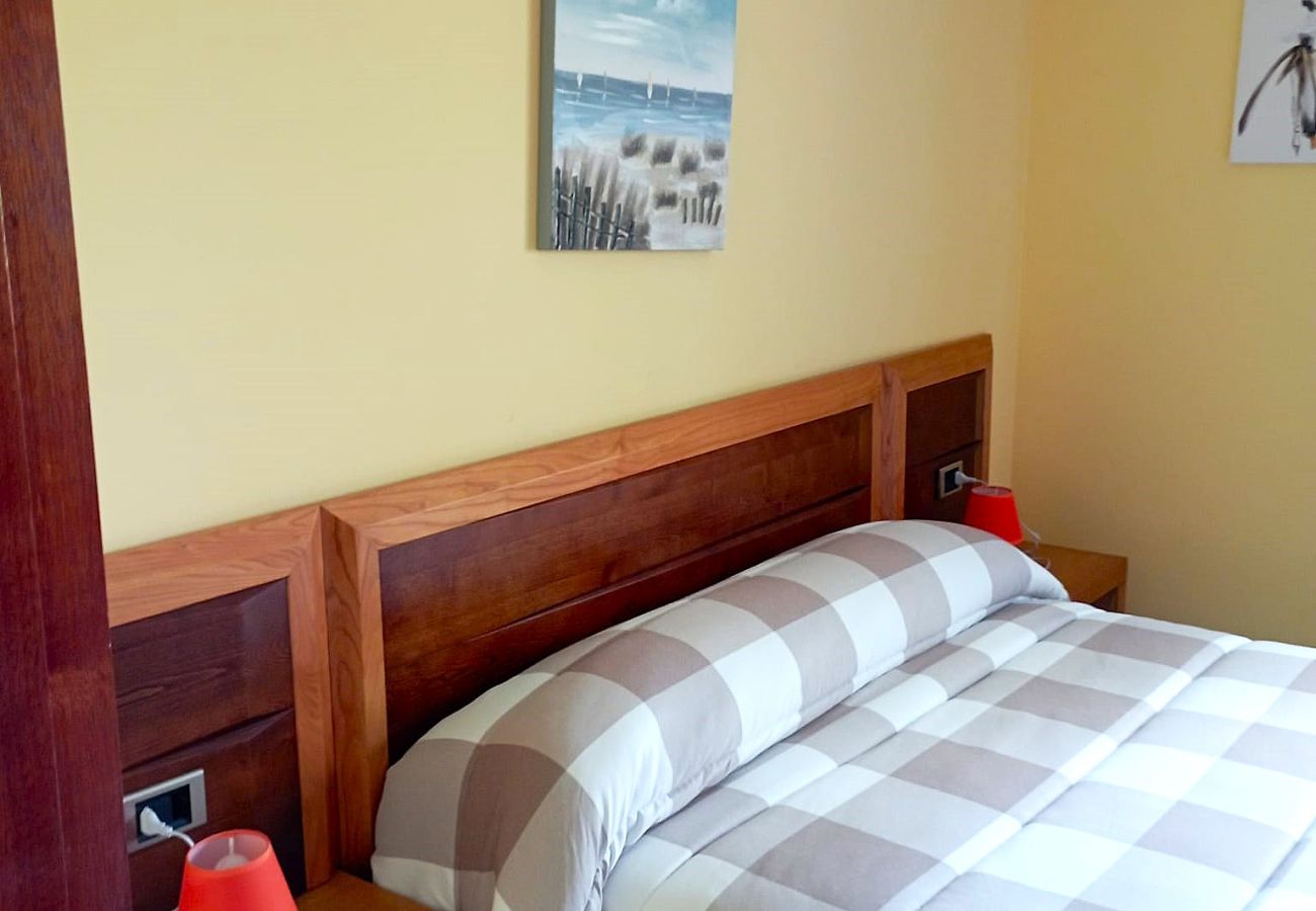 Rent by room in Santiago de Compostela - Ordes Room 6