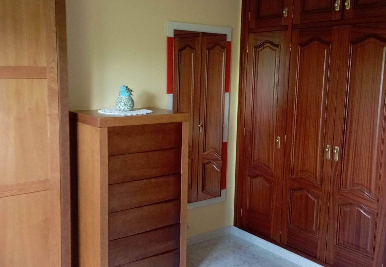 Rent by room in Santiago de Compostela - Ordes Room 6